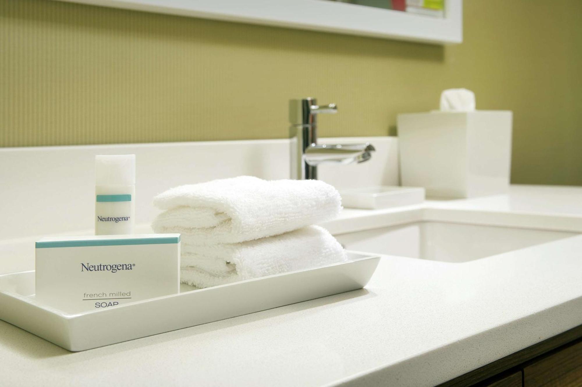 Home2 Suites By Hilton Louisville East Hurstbourne Eksteriør bilde